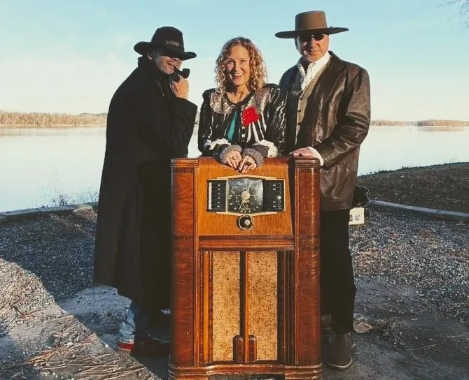 TEN PENNY GYPSY