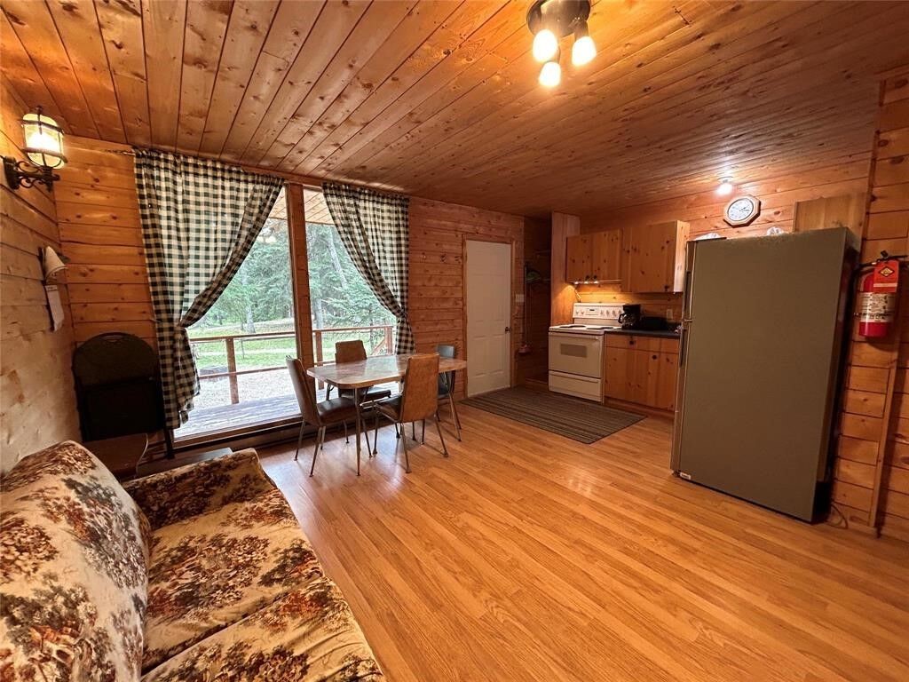 Blue Lake Resort Cabin